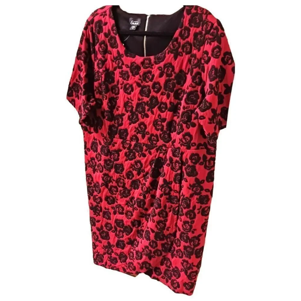 EMMA Plus Size Floral wrap dress